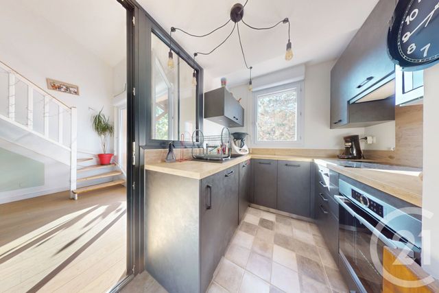 Appartement T4 à vendre - 4 pièces - 66.0 m2 - ST JEAN - 31 - MIDI-PYRENEES - Century 21 Oustal