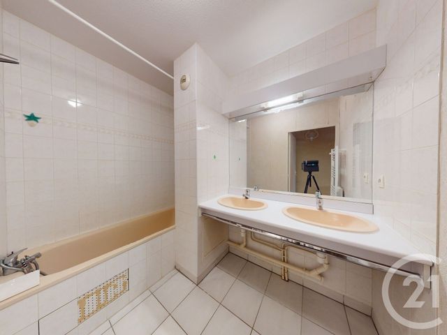 Appartement T3 à vendre - 3 pièces - 67.86 m2 - TOURNEFEUILLE - 31 - MIDI-PYRENEES - Century 21 Oustal