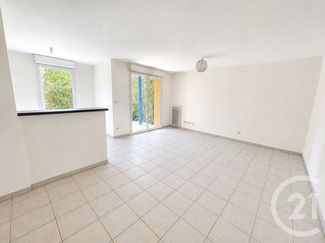 Appartement T3 à vendre - 3 pièces - 61.08 m2 - LA SALVETAT ST GILLES - 31 - MIDI-PYRENEES - Century 21 Oustal