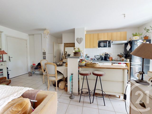 Appartement T3 à vendre - 3 pièces - 61.08 m2 - LA SALVETAT ST GILLES - 31 - MIDI-PYRENEES - Century 21 Oustal