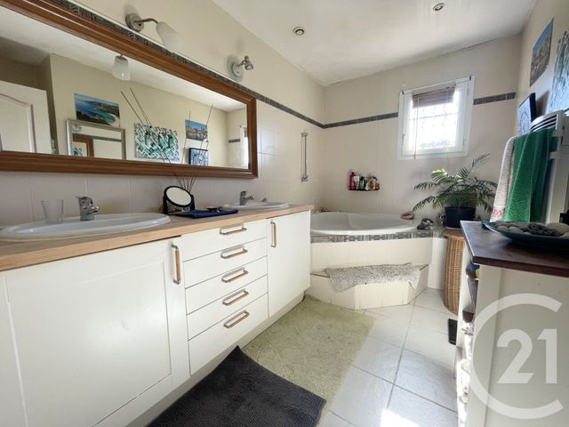 maison à vendre - 5 pièces - 116.2 m2 - L ISLE JOURDAIN - 32 - MIDI-PYRENEES - Century 21 Oustal