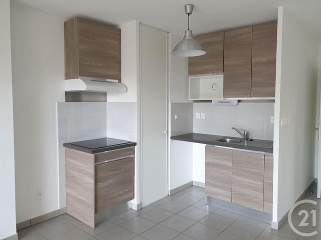 Appartement T3 à louer - 3 pièces - 62.95 m2 - CUGNAUX - 31 - MIDI-PYRENEES - Century 21 Oustal