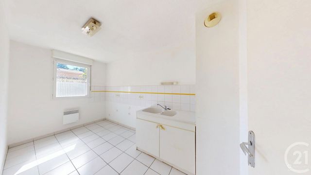 Appartement T3 à vendre - 3 pièces - 68.0 m2 - ST LYS - 31 - MIDI-PYRENEES - Century 21 Oustal